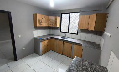 Alquiler casa Samanes 7  junto a colegios