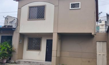 Alquiler casa Samanes 7  junto a colegios