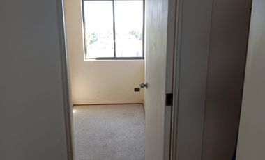 PLAZA LAS HERAS! LINDO DEPTO. EN ARRiENDO.