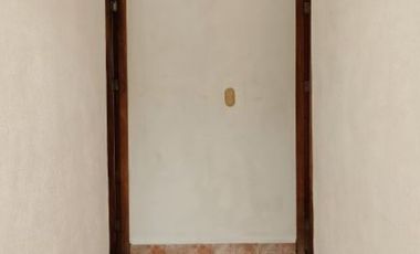 C105 Venta de Casa 7 recamaras piscina y jaccuzy frente Campo de Golf Palma Real en Ixtapa Zihuatanejo