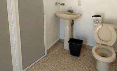 C105 Venta de Casa 7 recamaras piscina y jaccuzy frente Campo de Golf Palma Real en Ixtapa Zihuatanejo