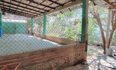 C102 Venta de Casa 4 recamaras dos niveles en Coacoyul