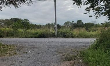 VENTA HERMOSO y GRAN TERRENO. TODO O EN PARTES