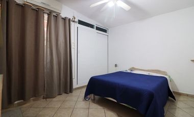 BONITA CASA DE UN PISO EN VENTA EN FLORES DEL VALLE