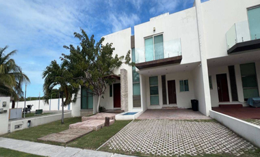 🏡CASA EN RENTA EN CIUDAD DEL CARMEN🏡 📍Residencial Azul
