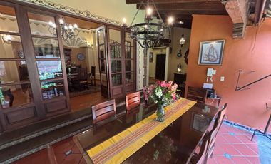 CASA CON ALBERCA, ÁREAS DE JUEGOS Y POTENCIAL AIRBNB EN ACAPANTZINGO, CUERNAVACA