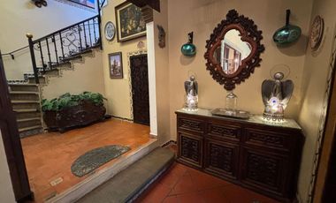 CASA CON ALBERCA, ÁREAS DE JUEGOS Y POTENCIAL AIRBNB EN ACAPANTZINGO, CUERNAVACA