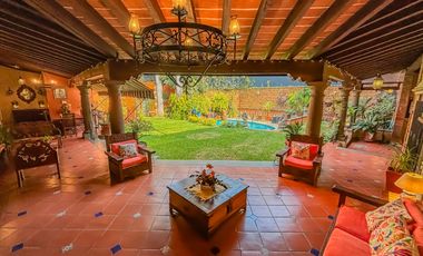 CASA CON ALBERCA, ÁREAS DE JUEGOS Y POTENCIAL AIRBNB EN ACAPANTZINGO, CUERNAVACA