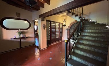 CASA CON ALBERCA, ÁREAS DE JUEGOS Y POTENCIAL AIRBNB EN ACAPANTZINGO, CUERNAVACA