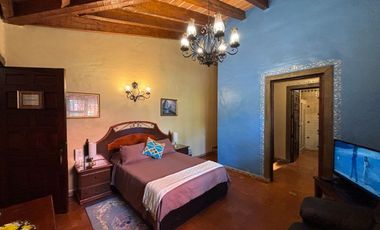 CASA CON ALBERCA, ÁREAS DE JUEGOS Y POTENCIAL AIRBNB EN ACAPANTZINGO, CUERNAVACA