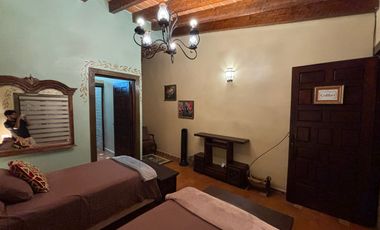 CASA CON ALBERCA, ÁREAS DE JUEGOS Y POTENCIAL AIRBNB EN ACAPANTZINGO, CUERNAVACA