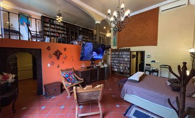 CASA CON ALBERCA, ÁREAS DE JUEGOS Y POTENCIAL AIRBNB EN ACAPANTZINGO, CUERNAVACA