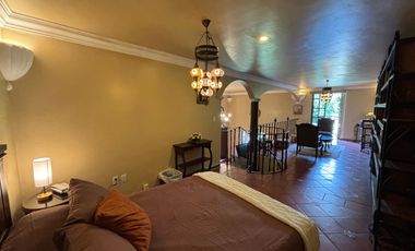 CASA CON ALBERCA, ÁREAS DE JUEGOS Y POTENCIAL AIRBNB EN ACAPANTZINGO, CUERNAVACA