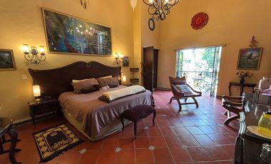 CASA CON ALBERCA, ÁREAS DE JUEGOS Y POTENCIAL AIRBNB EN ACAPANTZINGO, CUERNAVACA