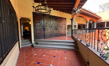CASA CON ALBERCA, ÁREAS DE JUEGOS Y POTENCIAL AIRBNB EN ACAPANTZINGO, CUERNAVACA