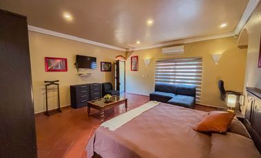 CASA CON ALBERCA, ÁREAS DE JUEGOS Y POTENCIAL AIRBNB EN ACAPANTZINGO, CUERNAVACA