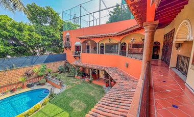 CASA CON ALBERCA, ÁREAS DE JUEGOS Y POTENCIAL AIRBNB EN ACAPANTZINGO, CUERNAVACA