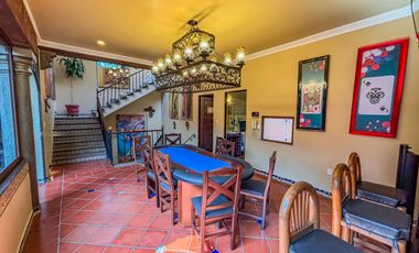 CASA CON ALBERCA, ÁREAS DE JUEGOS Y POTENCIAL AIRBNB EN ACAPANTZINGO, CUERNAVACA