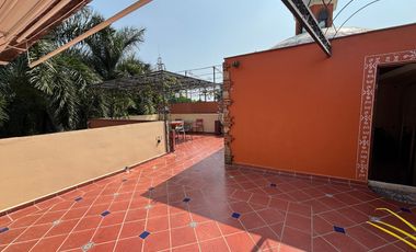 CASA CON ALBERCA, ÁREAS DE JUEGOS Y POTENCIAL AIRBNB EN ACAPANTZINGO, CUERNAVACA