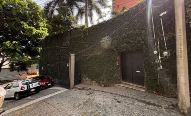 CASA CON ALBERCA, ÁREAS DE JUEGOS Y POTENCIAL AIRBNB EN ACAPANTZINGO, CUERNAVACA
