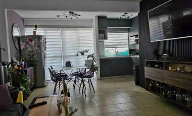 Venta de Casa en Villas del Fresno – Seguridad y Confort en 3 Niveles