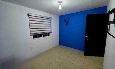 Venta de Casa en Villas del Fresno – Seguridad y Confort en 3 Niveles