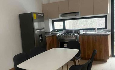 casas en venta a estrenar en la  vía Mayancela cerca del parque industrial de cuenca