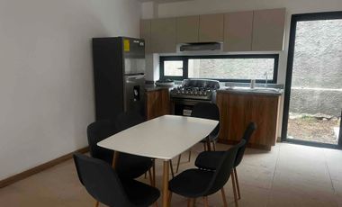 casas en venta a estrenar en la  vía Mayancela cerca del parque industrial de cuenca