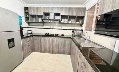 CASA EN ALQUILER SECTOR PASEO SHOPPING INGRESO A MACHALA