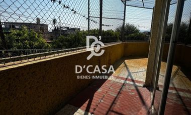 SE VENDE CASA EN ARBOLEDAS