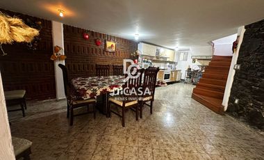 SE VENDE CASA EN ARBOLEDAS