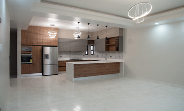 Se Vende casa 3 recamaras 4.5 baños, La Zarzuela Residencial, Cd. Juarez