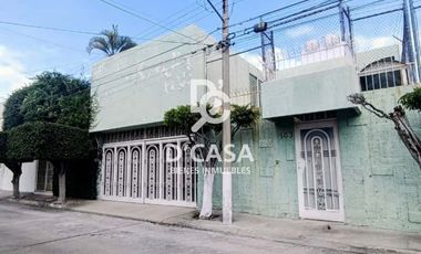 SE VENDE CASA EN ALAMEDA