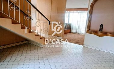SE VENDE CASA EN ALAMEDA