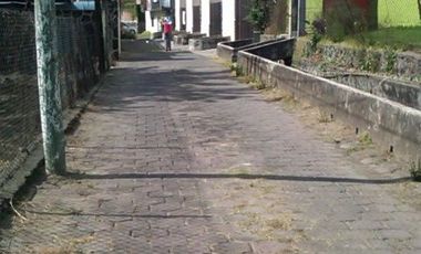 CASA AMPLIA EN PRIVADA