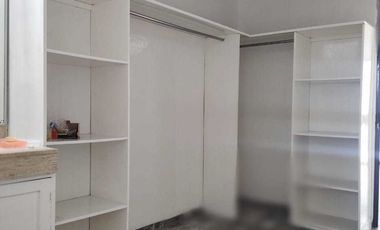 CASA AMPLIA EN PRIVADA