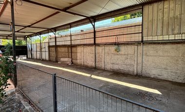 Se vende Casa 5 dormitorios con amplio terreno y estacionamientos en calle marchant Chillán Viejo