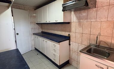 Se vende Casa 5 dormitorios con amplio terreno y estacionamientos en calle marchant Chillán Viejo