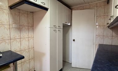 Se vende Casa 5 dormitorios con amplio terreno y estacionamientos en calle marchant Chillán Viejo