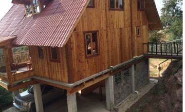 VENDO PRECIOSA CABAÑA DE MADERA EN TLALPUJAHUA, MICHOACAN