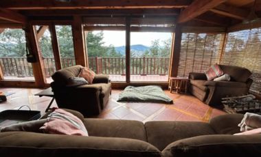 VENDO PRECIOSA CABAÑA DE MADERA EN TLALPUJAHUA, MICHOACAN