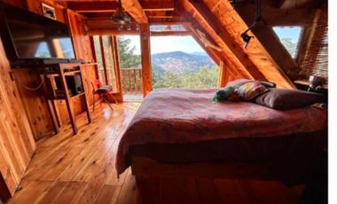 VENDO PRECIOSA CABAÑA DE MADERA EN TLALPUJAHUA, MICHOACAN