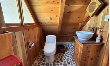 VENDO PRECIOSA CABAÑA DE MADERA EN TLALPUJAHUA, MICHOACAN