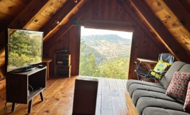 VENDO PRECIOSA CABAÑA DE MADERA EN TLALPUJAHUA, MICHOACAN