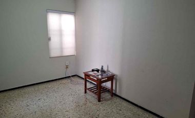 casa UN PISO col. Linda Vista Guadalupe N.L.