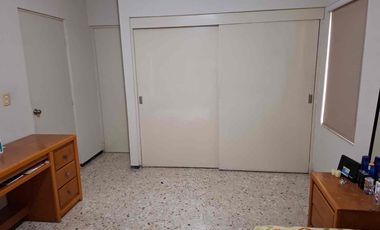 casa UN PISO col. Linda Vista Guadalupe N.L.