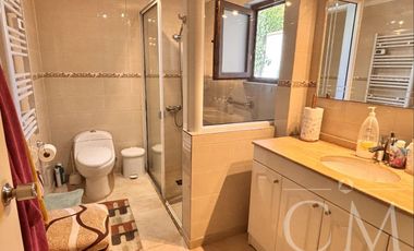 Amplia y hermosa casa en barrio el Bosque