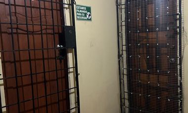 VENTA DE EDIFICIO COMERCIAL Y RESIDENCIAL, LUQUE ENTRE SEIS DE MARZO Y RUMICHACA, JUNTO A PARQUE CENTENARIO