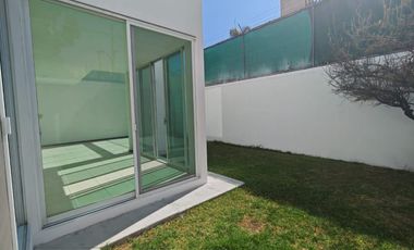 Casa en venta en la recta a Cholula, Fraccionamiento Quetzalcoatl