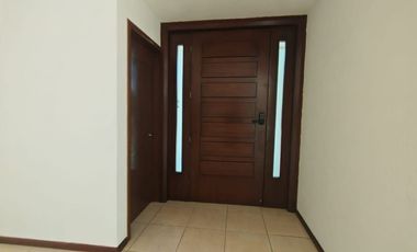 Casa en venta en la recta a Cholula, Fraccionamiento Quetzalcoatl